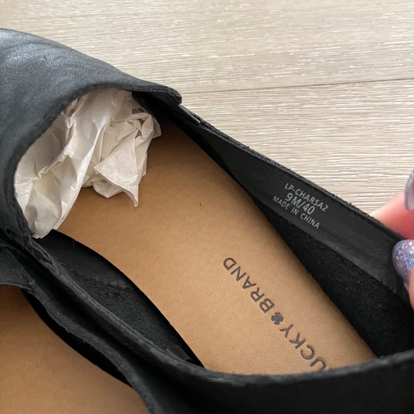 Black Slip-On Lucky Brand Shoes - Picture 5 of 8